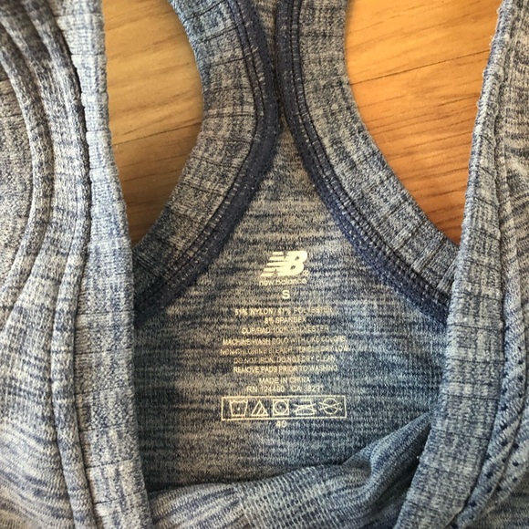 New Balance activewear tank size small - Picture 3 of 3